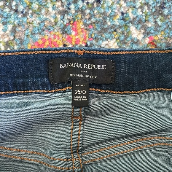 Banana Republic | High Rise Skinny Jeans - Picture 7 of 7